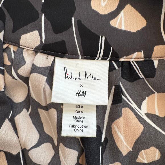 Richard Allen x H&M Women’s Abstract Long Sleeve Silky Belted Midi Dress Size 6 - Picture 5 of 12